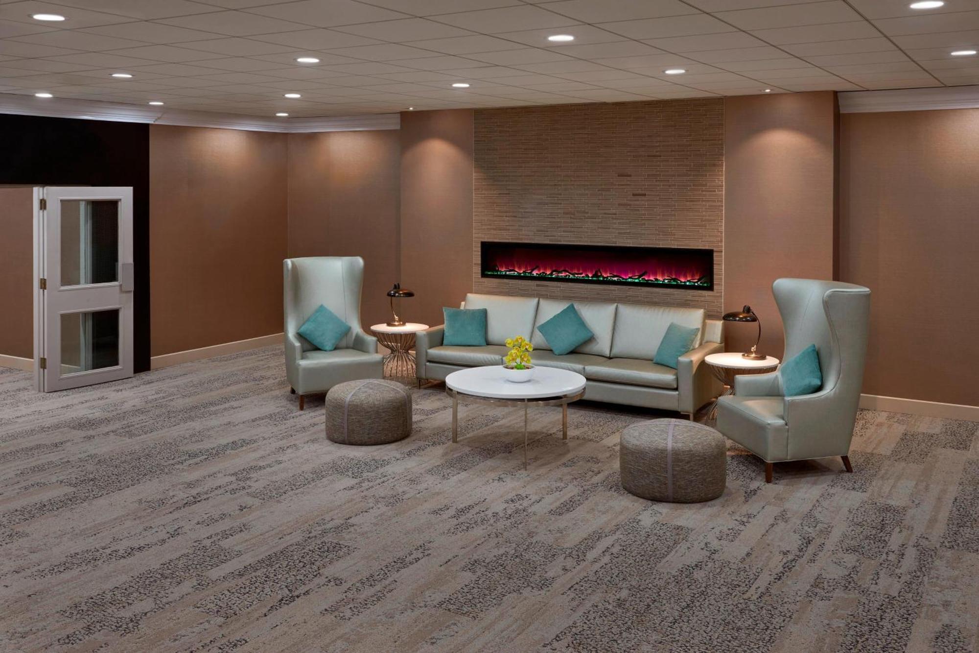 Element Toronto Airport Hotel Mississauga Ngoại thất bức ảnh